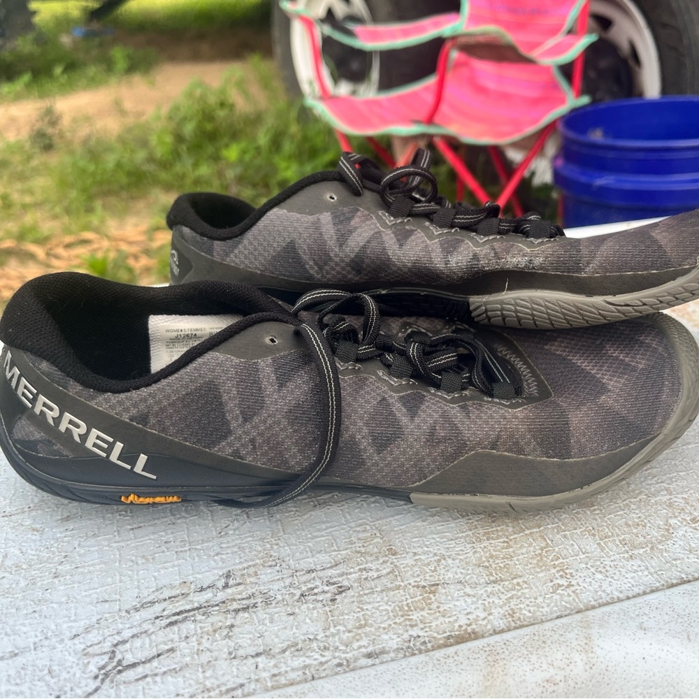 Merrrel Barefoot Sneakers sz 8W